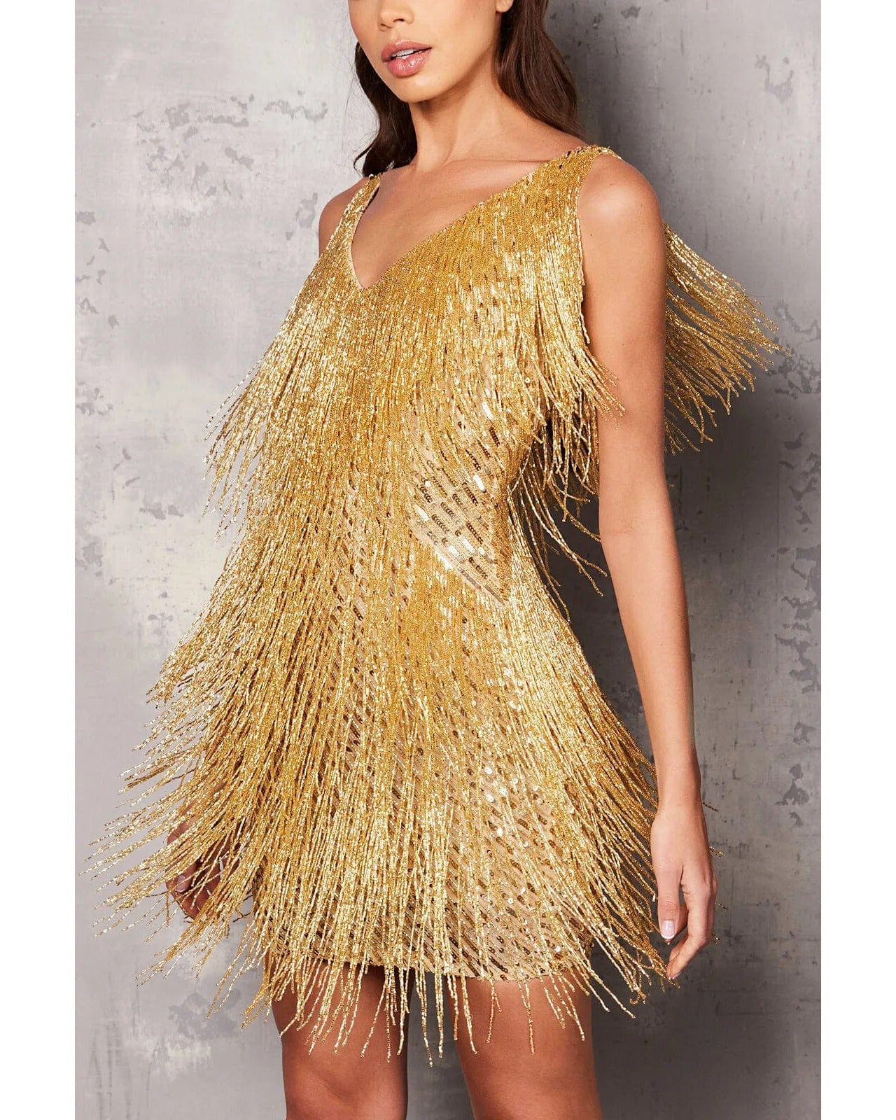 Vestido de Festa Curto Dourado com Franja - Massafera